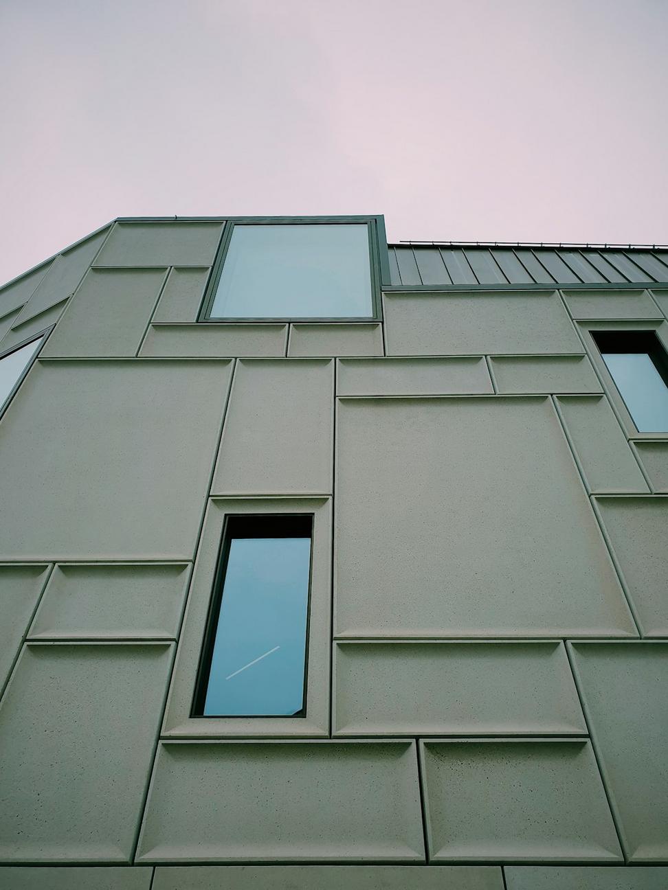 Retrofitted building